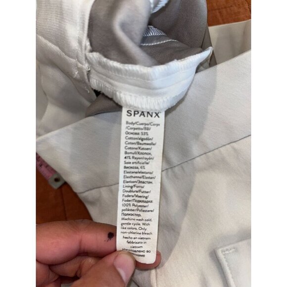 Spanx White Womens cropped  Pants Size small  Cotton - Picture 8 of 9